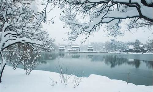 下雪的有意境的短句子_春天下雪的有意境的短句子